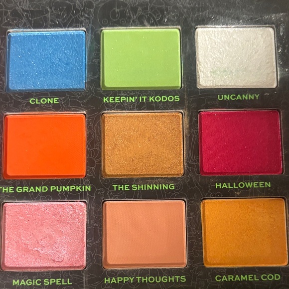 Revolution Treehouse of Horror Palette with Green Accents - Picture 6 of 6
